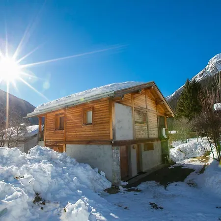 Chalet Sainte-foy-l'argentiere Chalet Sleeps 6 *